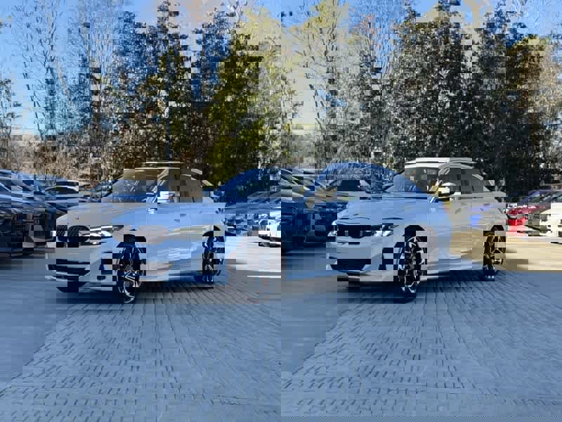 Certified 2025 BMW 330i Sedan w/ Premium Package image 2