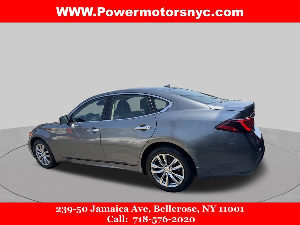 Used 2017 INFINITI Q70 3.7 AWD/4WD image 3