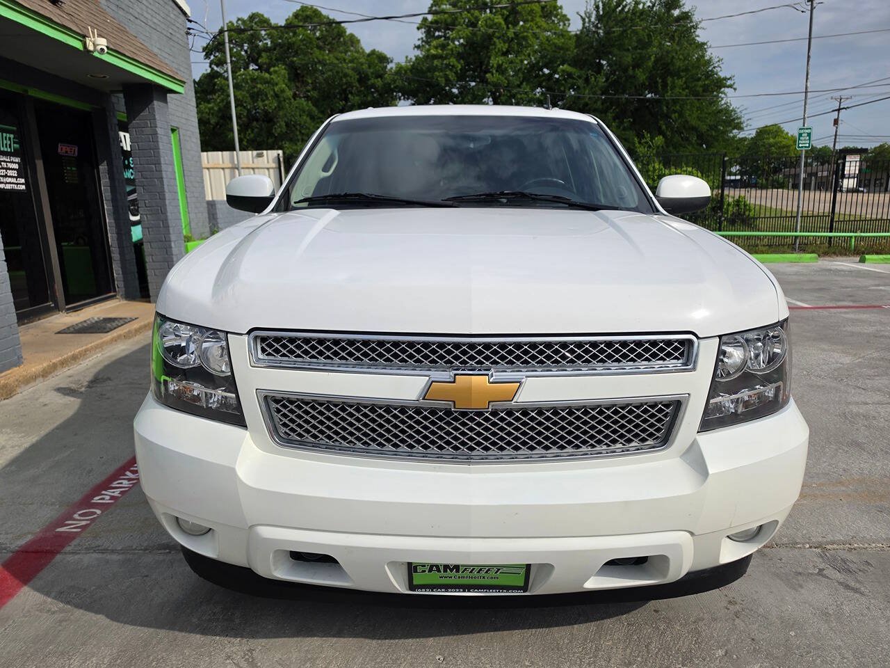 Used 2012 Chevrolet Suburban LT AWD/4WD image 7