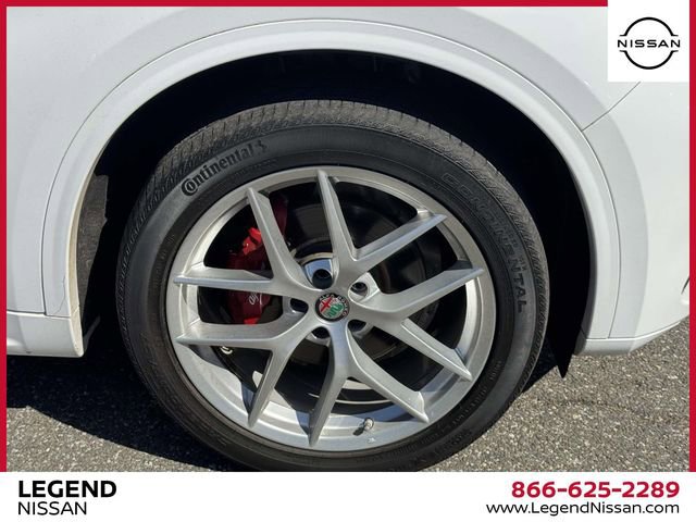 Used 2020 Alfa Romeo Stelvio Ti Sport w/ Quick Order Package 22S Sport AWD/4WD image 8