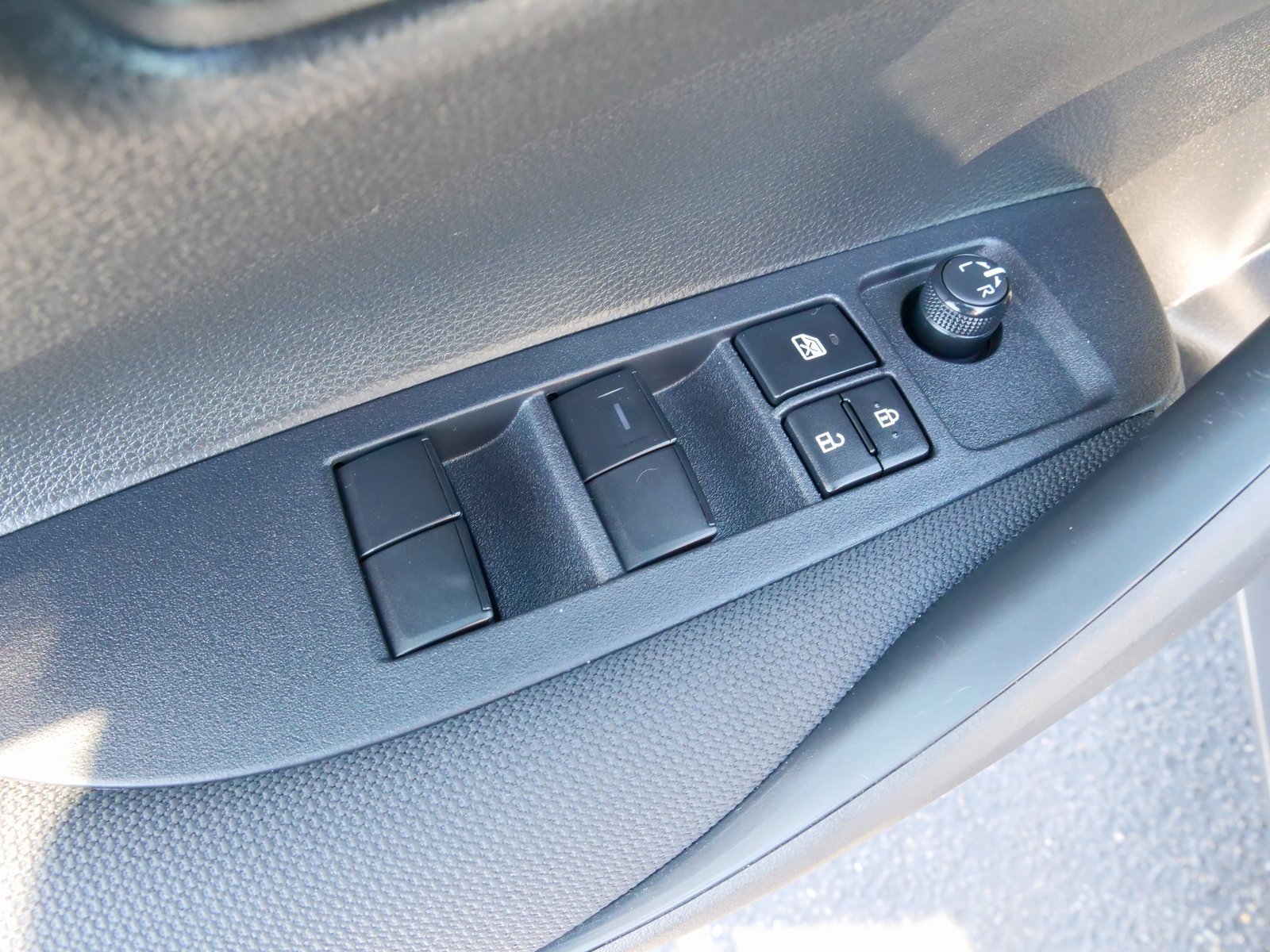 Used 2023 Toyota Corolla LE image 9