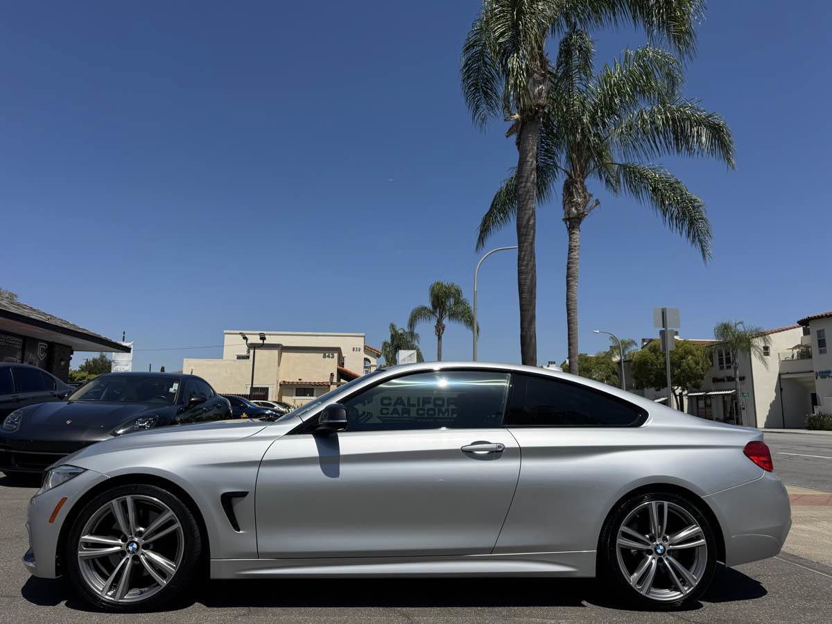 Used 2014 BMW 435i Coupe w/ M Sport RWD image 2