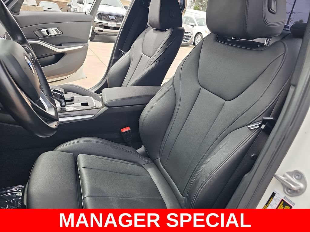Used 2021 BMW 330i Sedan w/ Driving Assistance Package RWD image 14