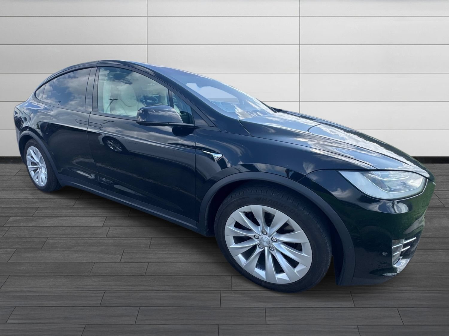 Used 2018 Tesla Model X 75D AWD/4WD image 6