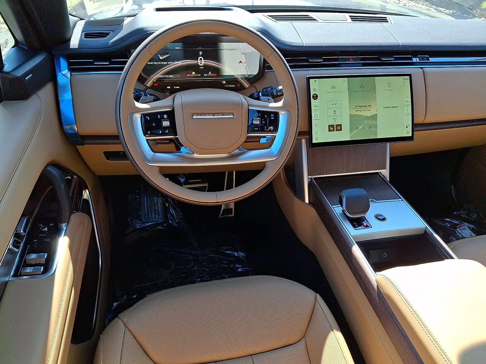 New 2026 Land Rover Range Rover Long Wheelbase SE image 9