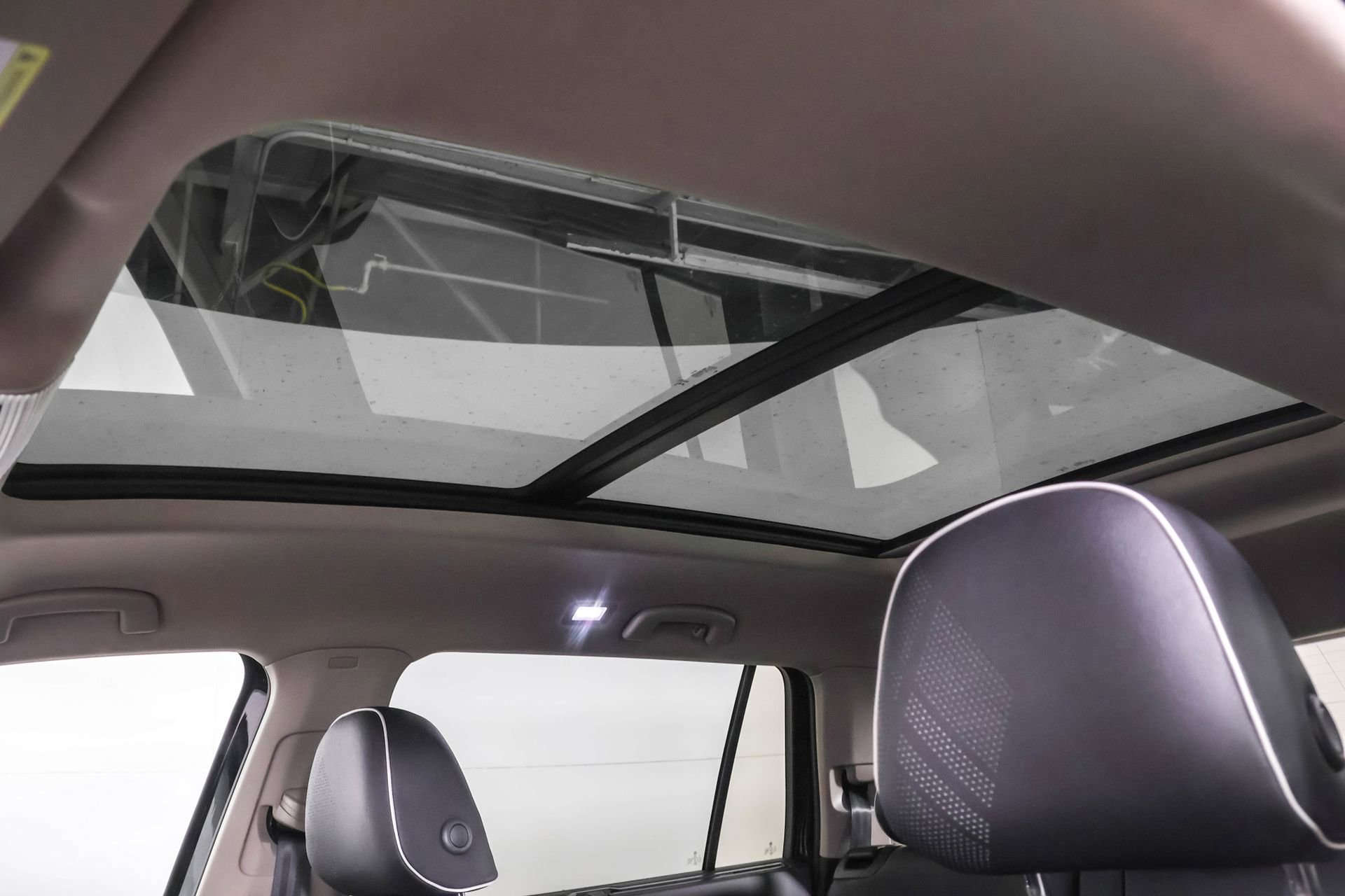 New 2026 Volkswagen Atlas SEL Premium R-Line image 31