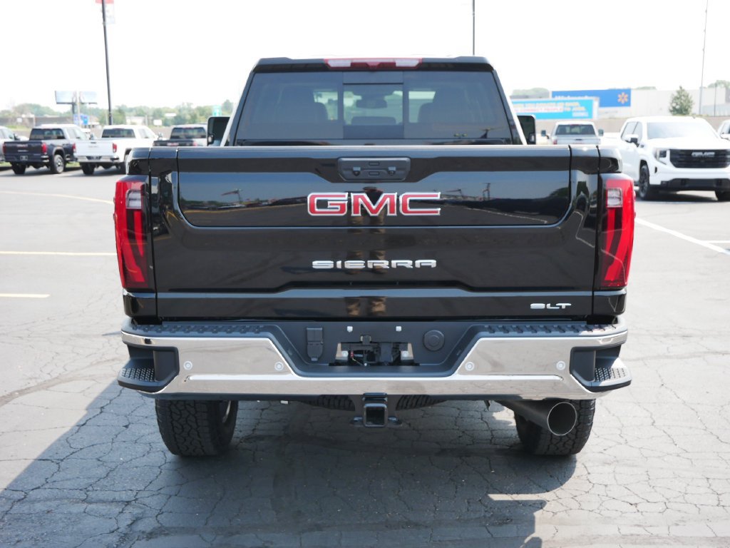 New 2026 GMC Sierra 3500 SLT w/ SLT Premium Package AWD/4WD image 3