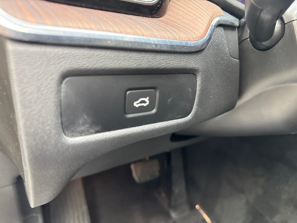 Used 2023 Volvo XC60 B5 Plus FWD image 57