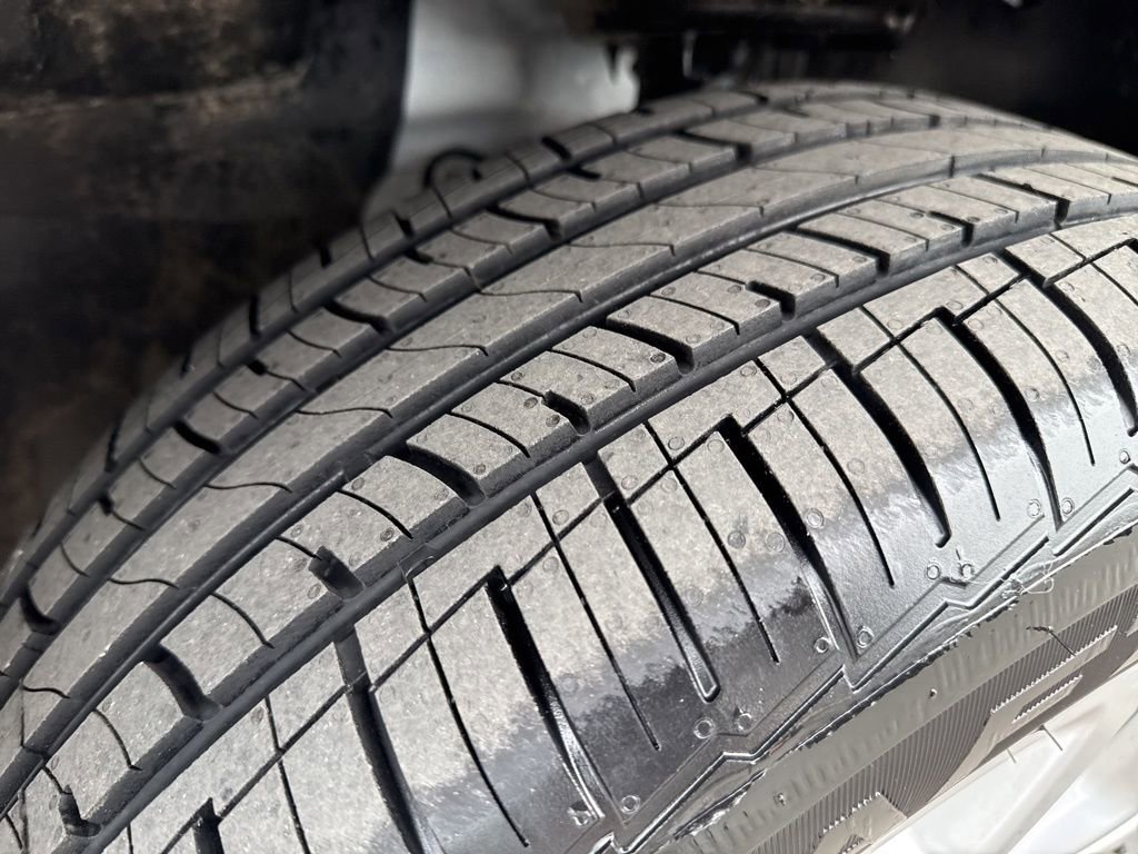 Used 2025 Jeep Compass Latitude image 12