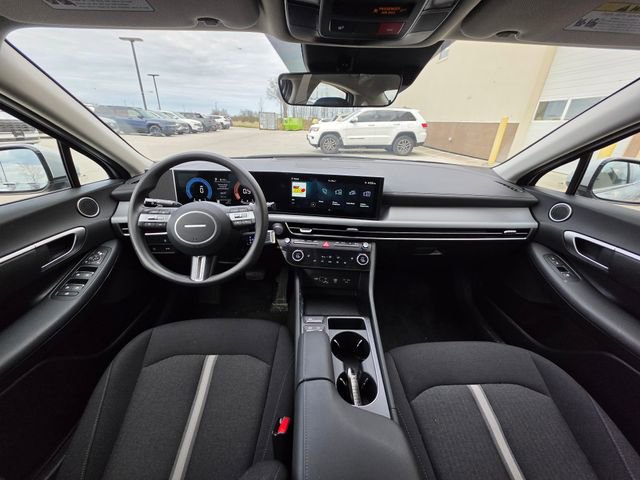 Used 2025 Hyundai Sonata SEL AWD/4WD image 14