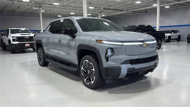 New 2026 Chevrolet Silverado EV LT image 2