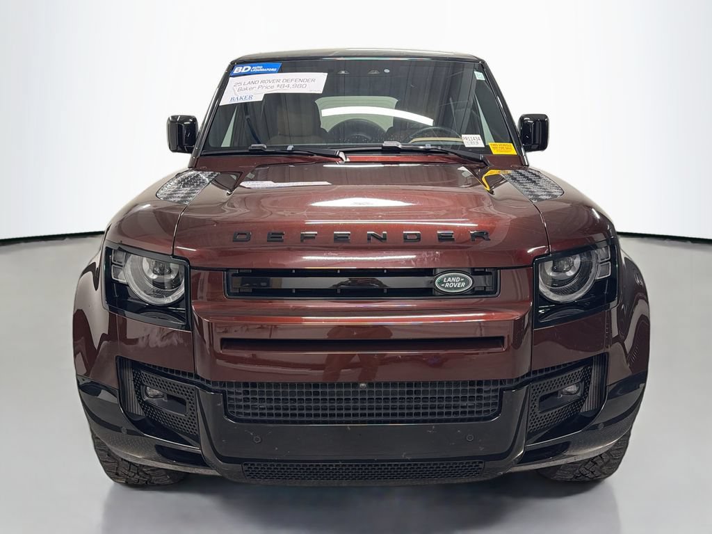 Used 2025 Land Rover Defender 130 X-Dynamic SE AWD/4WD image 6