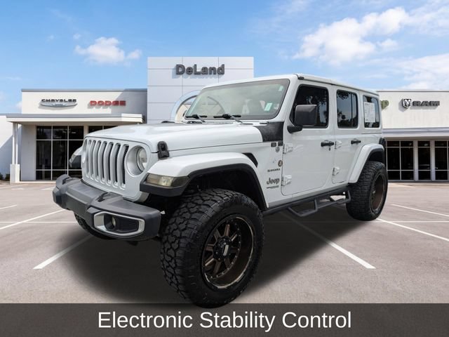 Used 2018 Jeep Wrangler Unlimited Sahara w/ Cold Weather Group AWD/4WD image 8