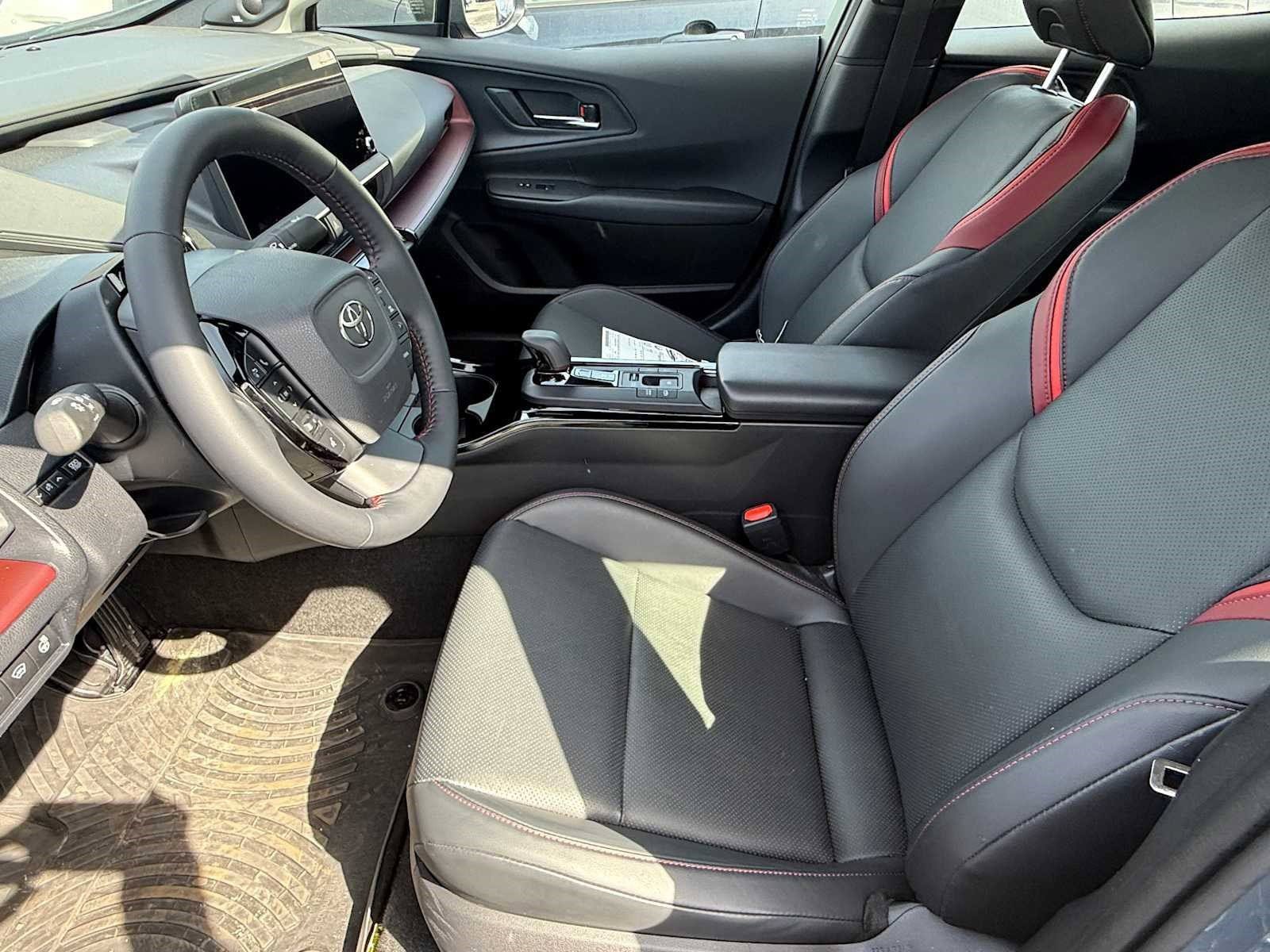 New 2026 Toyota Prius Plug-In Hybrid FWD image 7