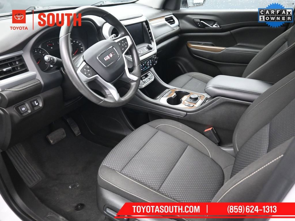 Used 2023 GMC Acadia SLE w/ Driver Convenience Package image 9