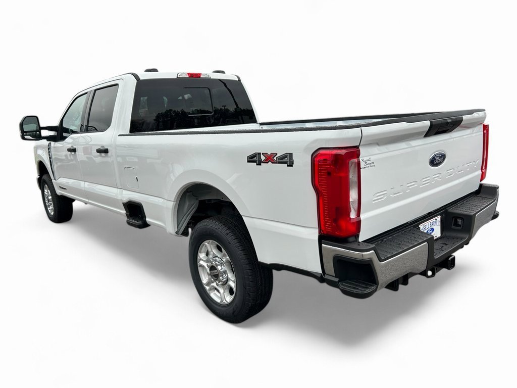 New 2025 Ford F250 XLT w/ F-250 >10K GVWR Package image 3