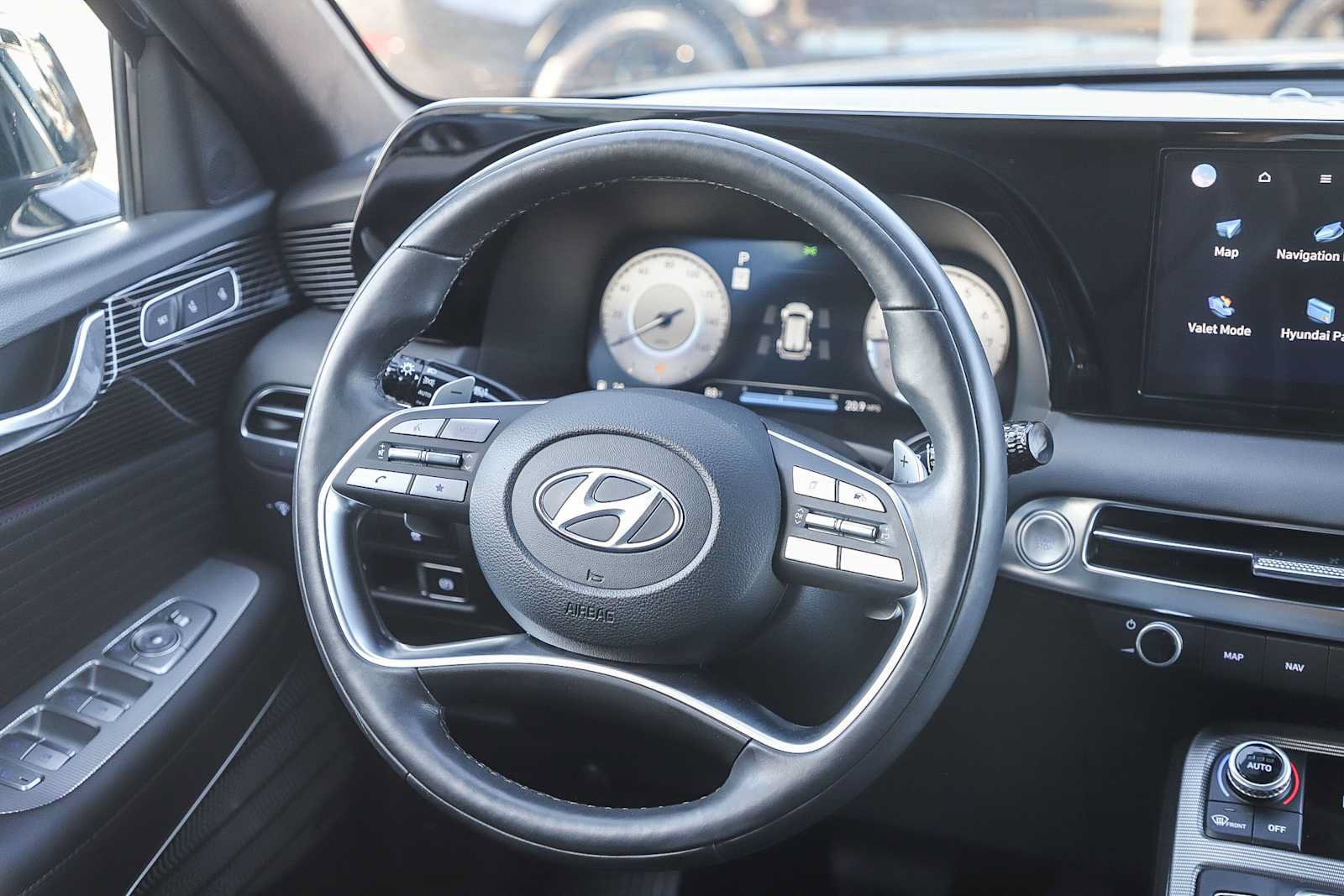 Used 2024 Hyundai Palisade Calligraphy AWD/4WD image 16