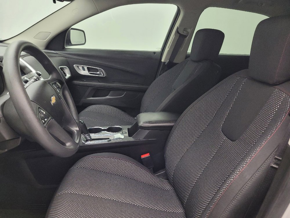 Used 2017 Chevrolet Equinox LS FWD image 17