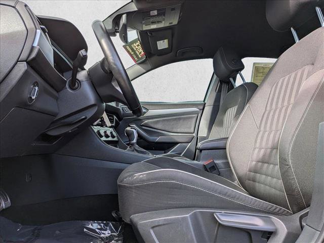 Used 2023 Volkswagen Jetta Sport image 11