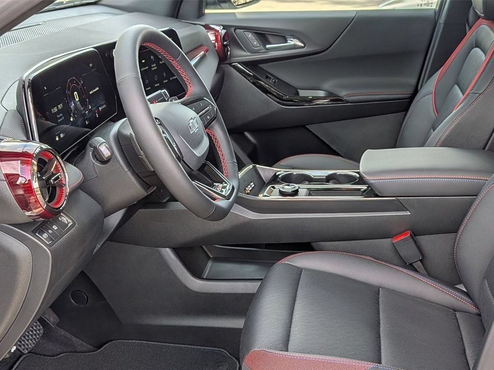 New 2026 Chevrolet Equinox RS w/ Convenience Package III FWD image 17