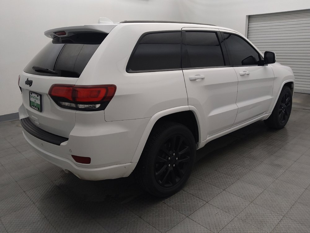 Used 2022 Jeep Grand Cherokee Laredo X image 9