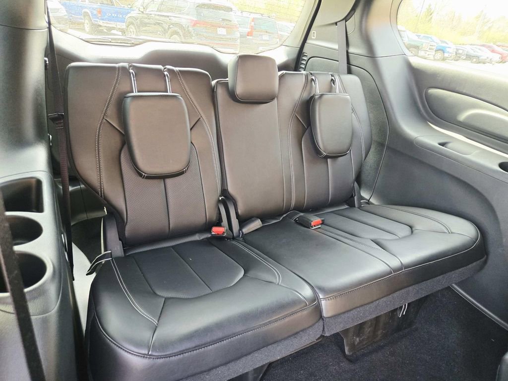 Used 2026 Chrysler Voyager LX image 15