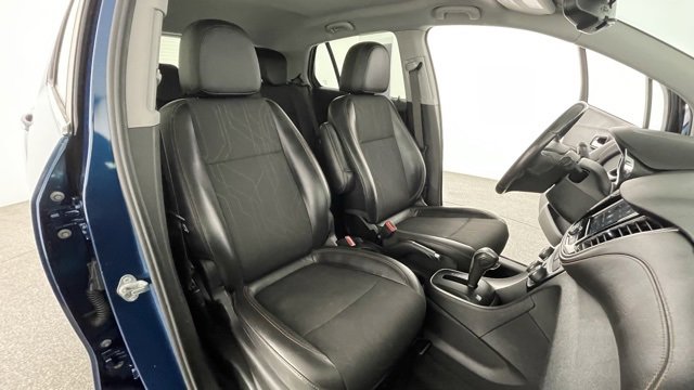 Used 2019 Chevrolet Trax LT w/ LT Convenience Package image 45