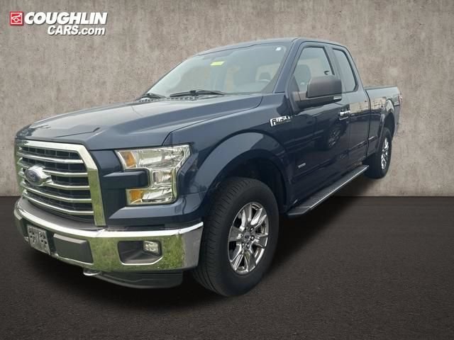 Used 2015 Ford F150 XLT w/ Equipment Group 301A Mid AWD/4WD image 2