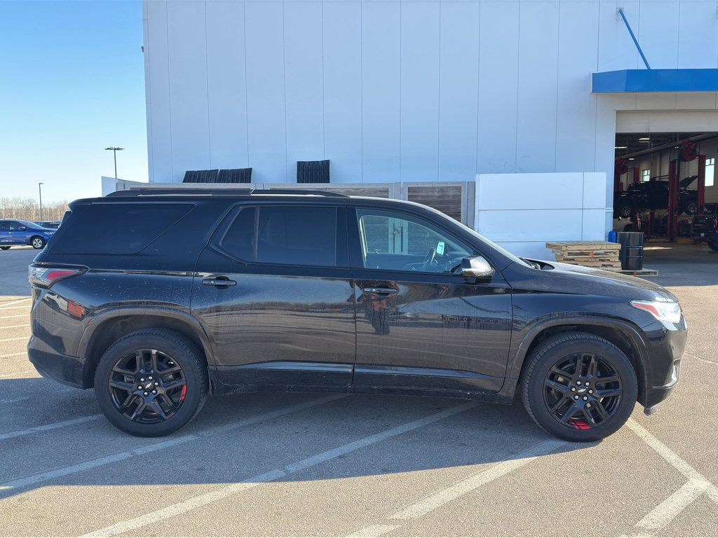 Used 2021 Chevrolet Traverse Premier w/ Redline Edition image 7