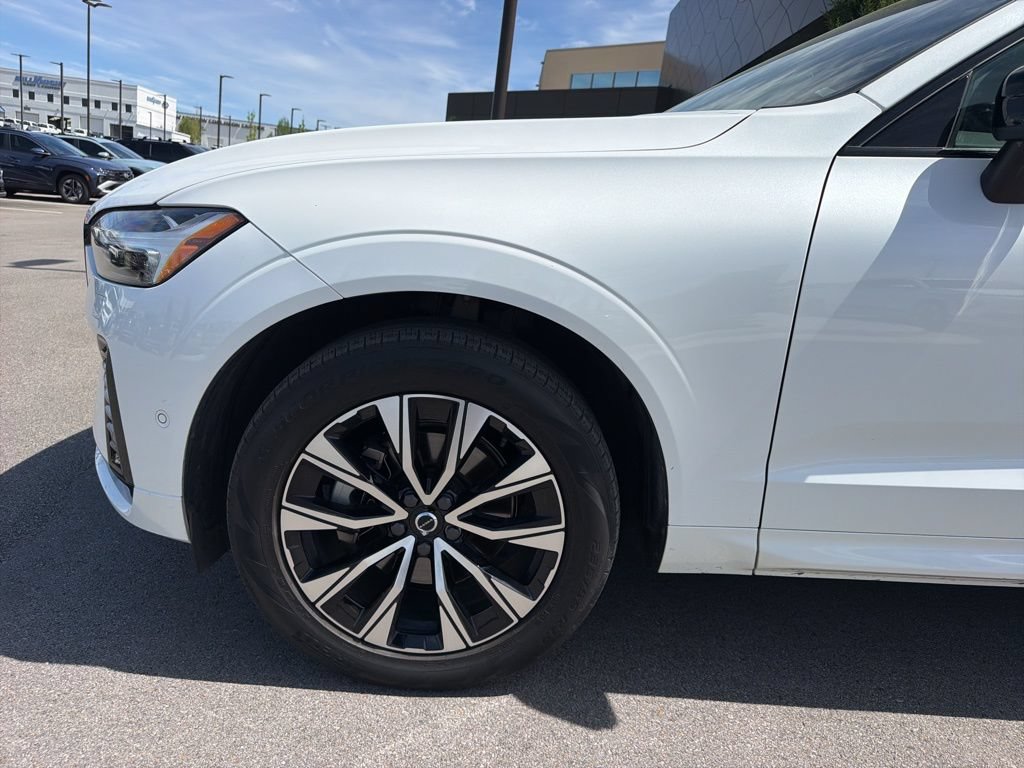 Used 2024 Volvo XC60 B5 Plus w/ Protection Package Premier AWD/4WD image 7