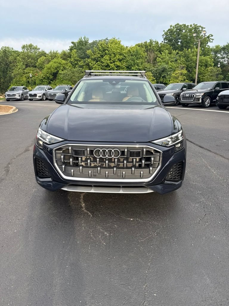 Used 2025 Audi Q8 Prestige AWD/4WD image 3