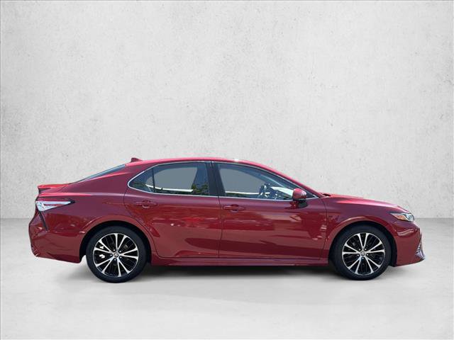 Used 2020 Toyota Camry SE FWD image 4