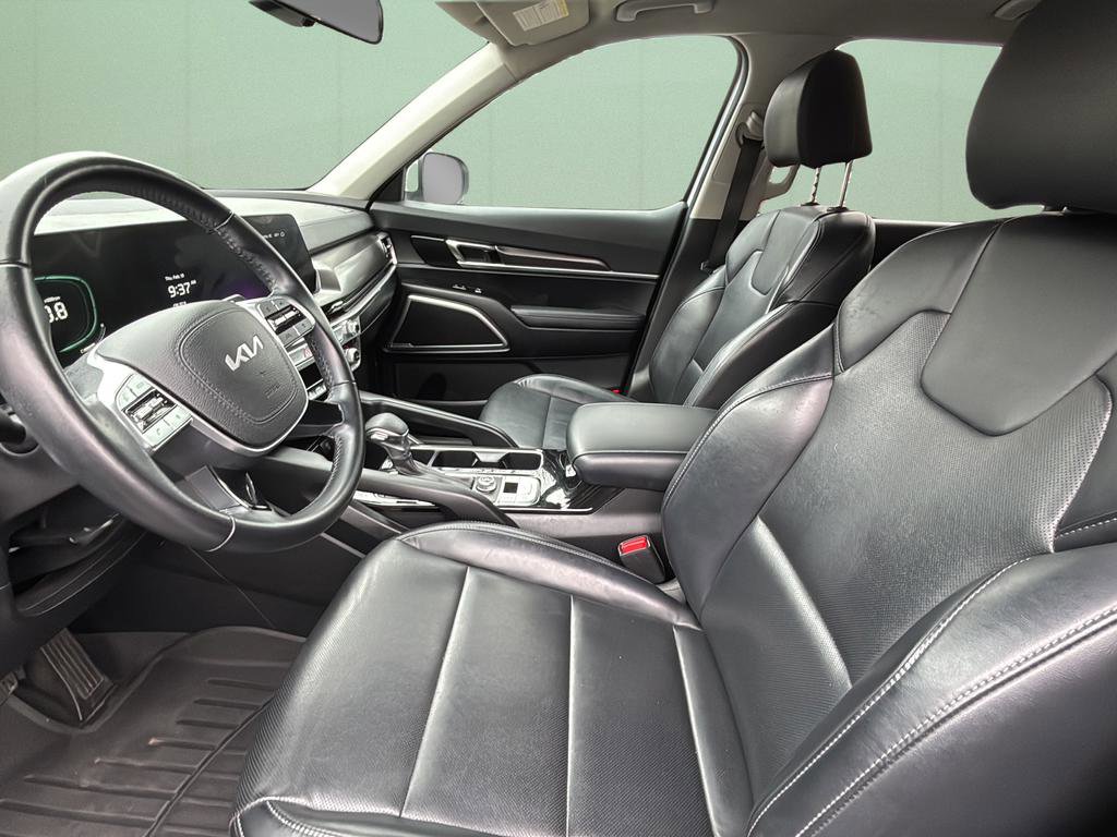 Used 2023 Kia Telluride LX image 18