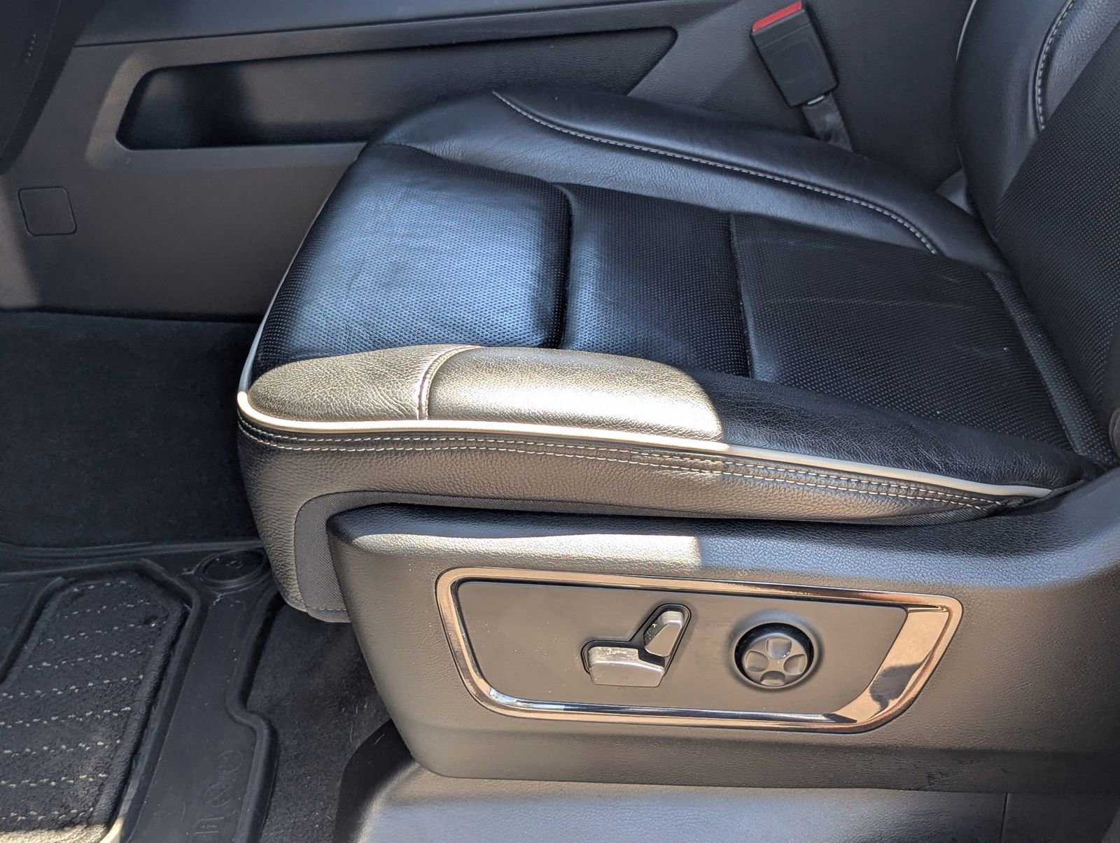 Used 2023 RAM 1500 Limited image 20