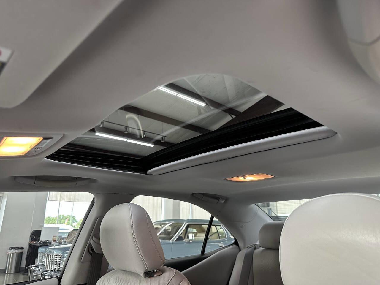 Used 2011 Lexus HS 250h image 31