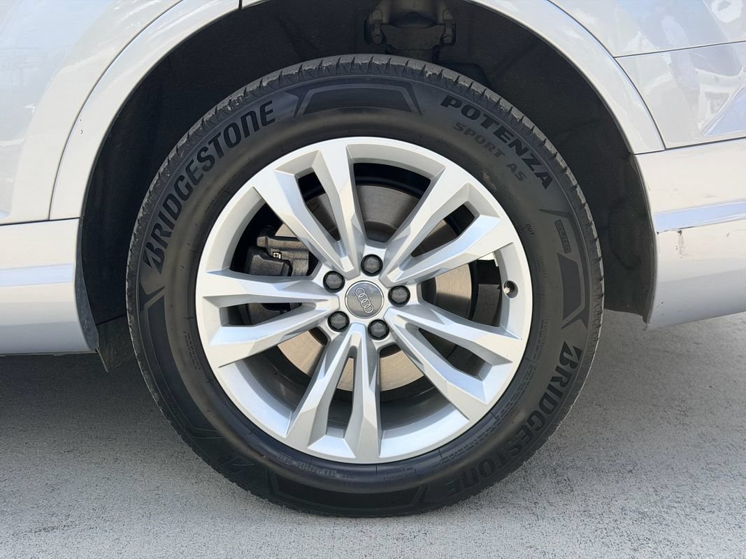 Used 2018 Audi Q7 2.0T Premium Plus AWD/4WD image 30