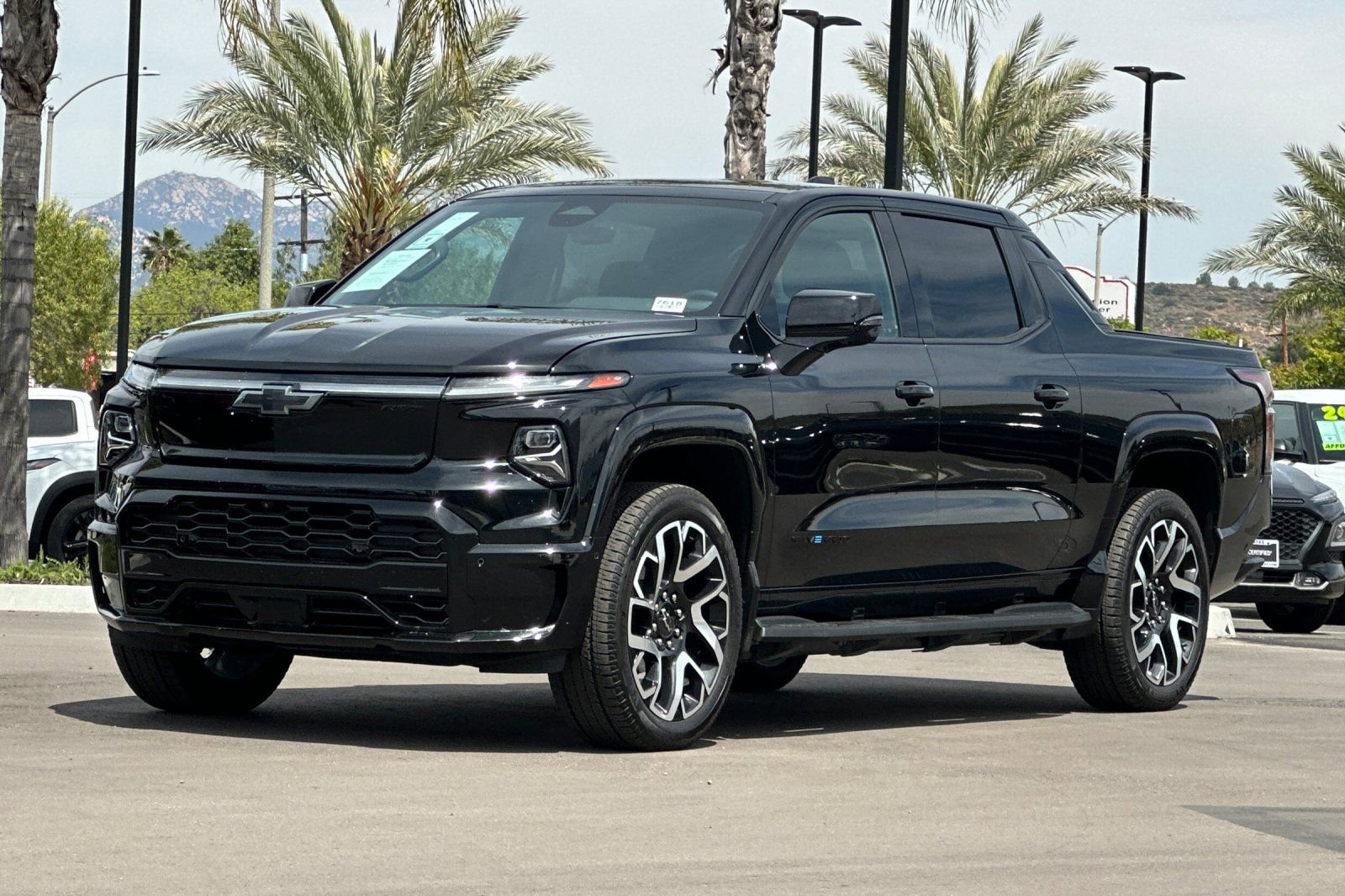 New 2024 Chevrolet Silverado EV RST image 8