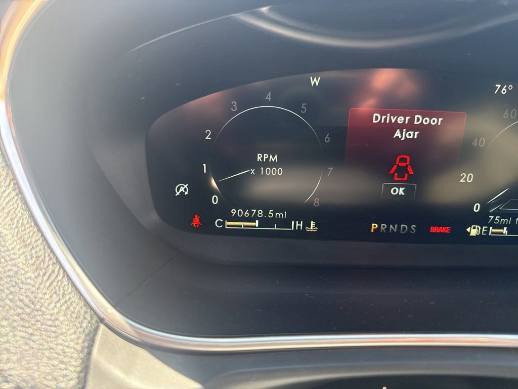 Used 2019 Lincoln Nautilus Reserve w/ Ultimate Package AWD/4WD image 9