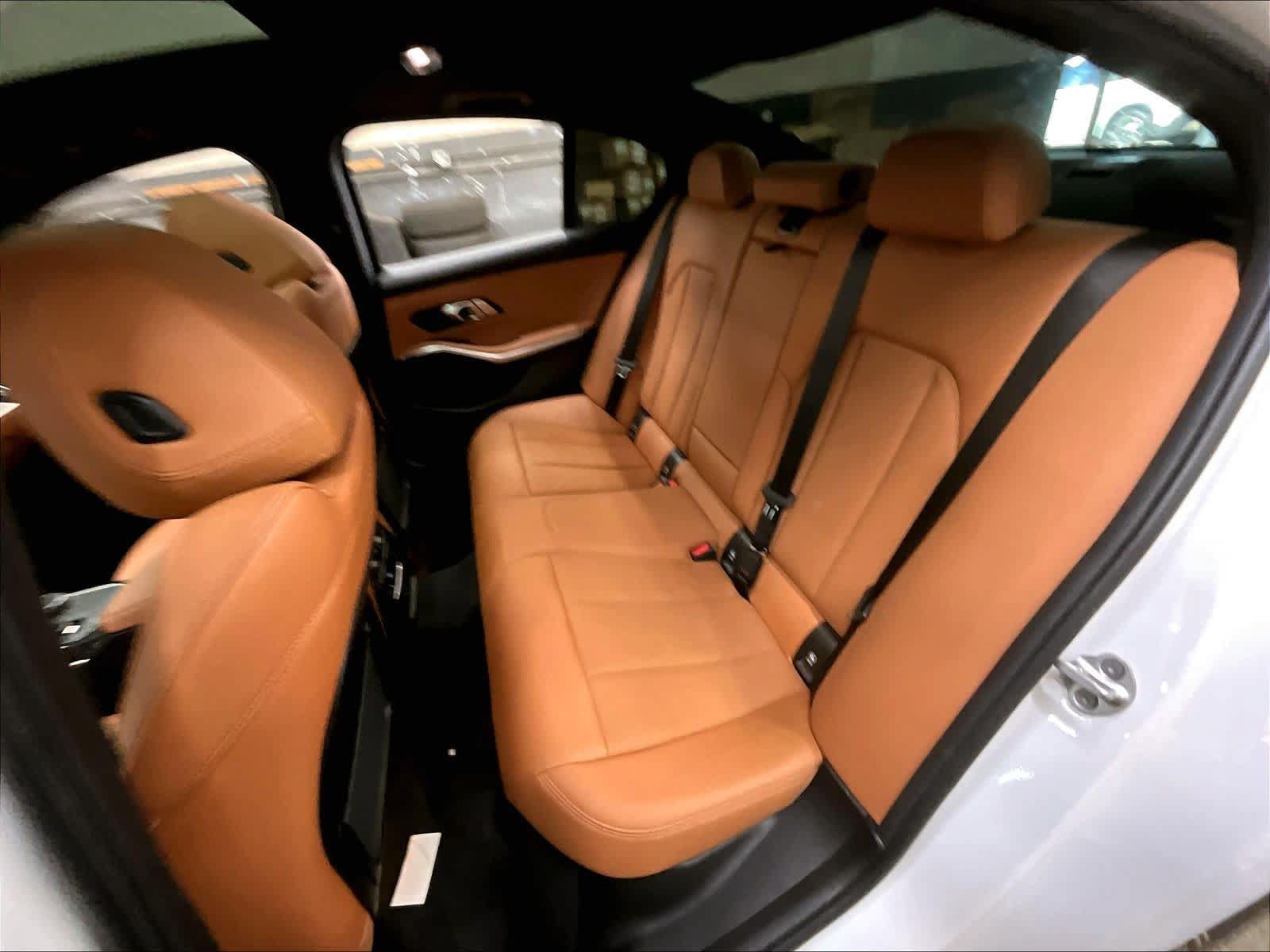 Used 2023 BMW 330i Sedan w/ Driving Assistance Package RWD image 28