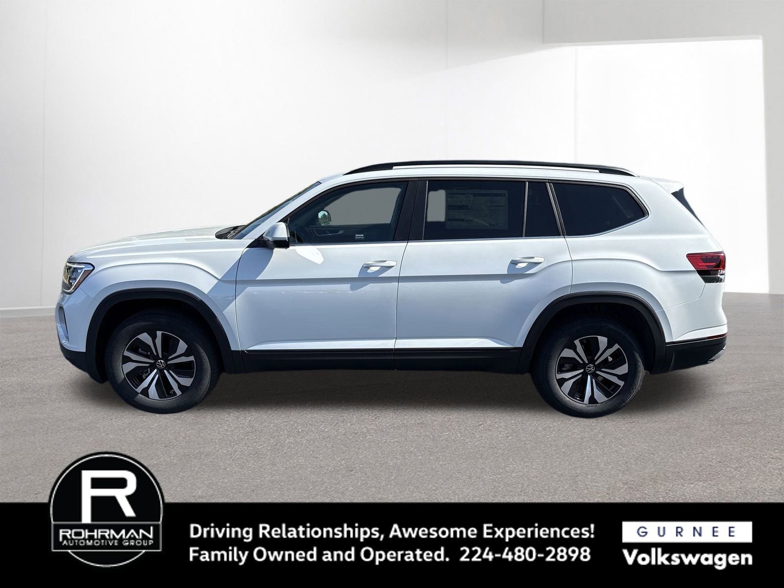 New 2026 Volkswagen Atlas SE image 5