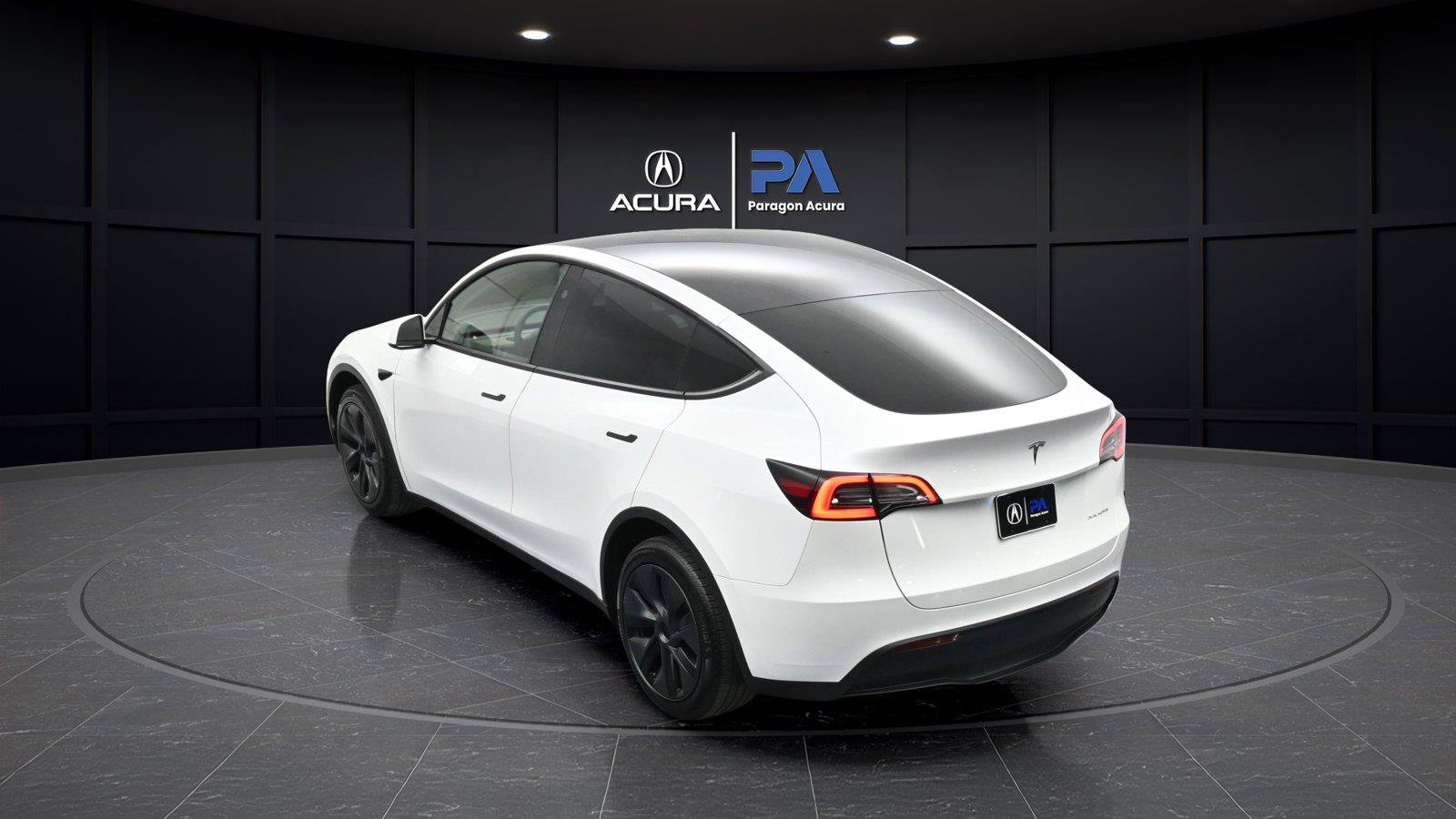 Used 2024 Tesla Model Y Long Range AWD/4WD image 29