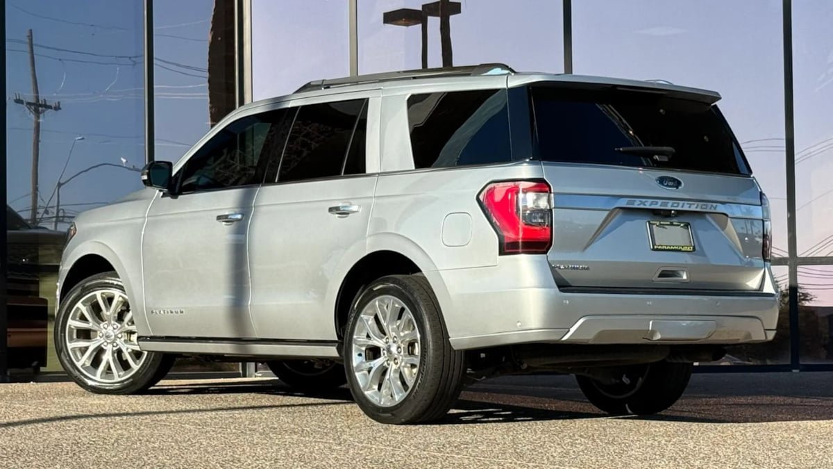 Used 2019 Ford Expedition Platinum image 7
