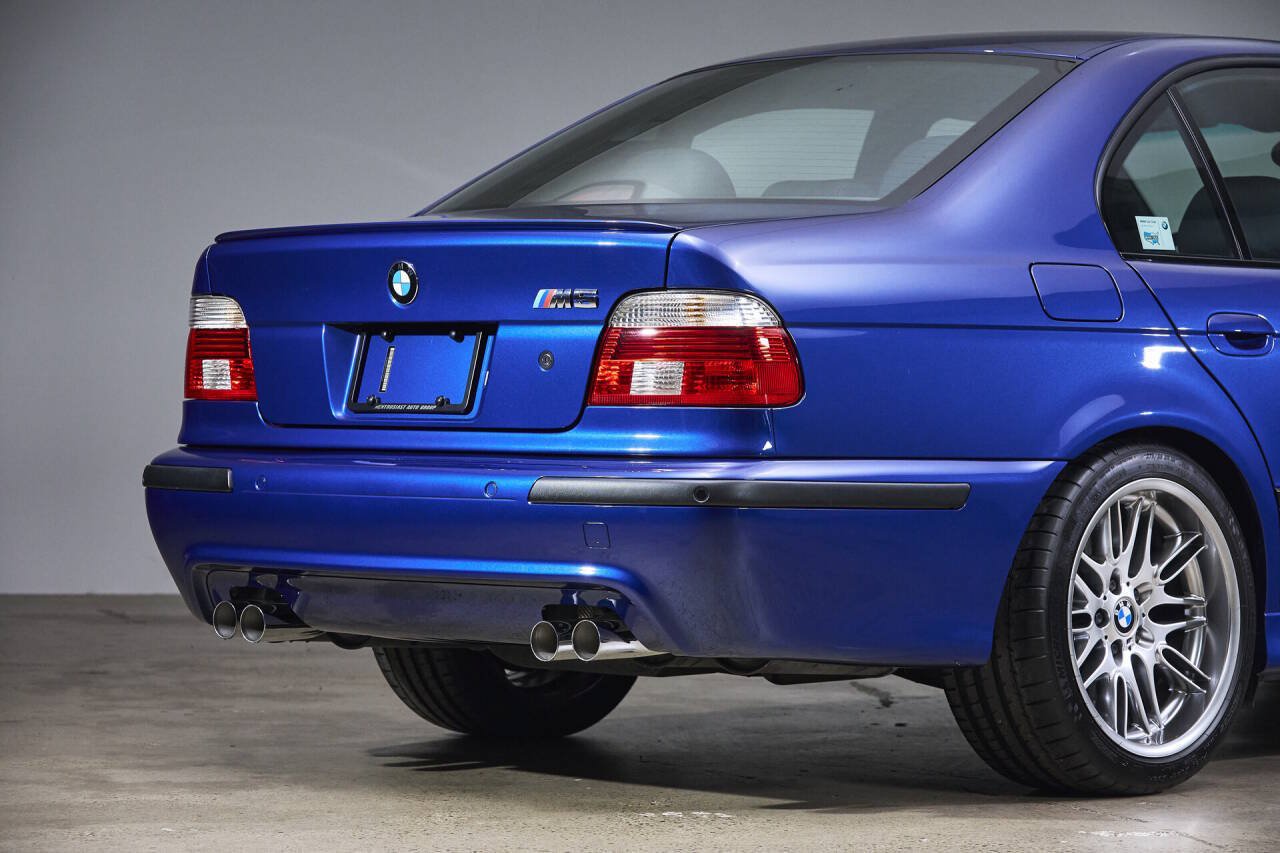 Used 2002 BMW M5 RWD image 17