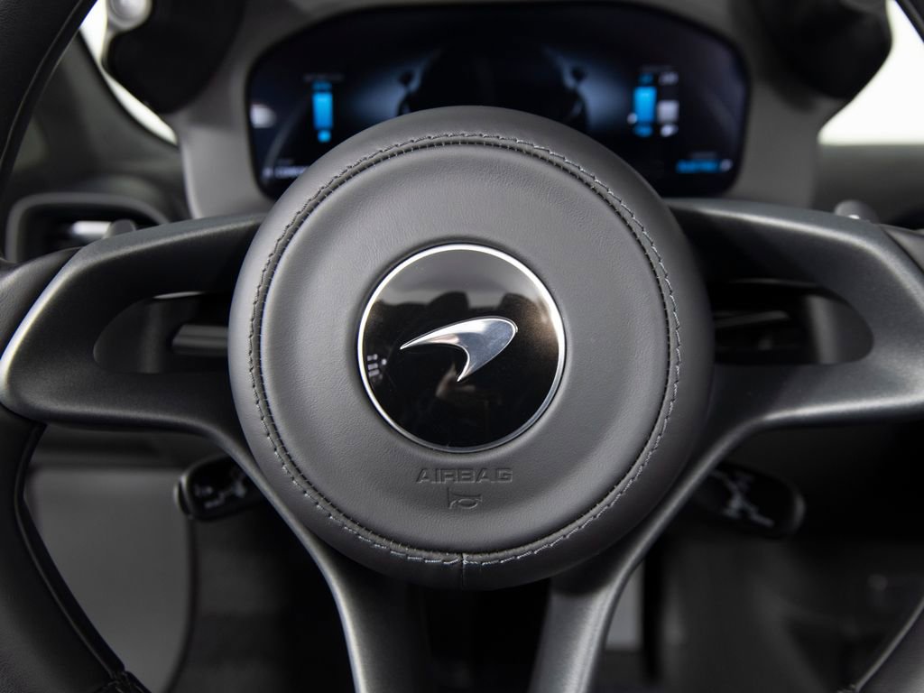 Used 2025 McLaren Artura Spider image 23