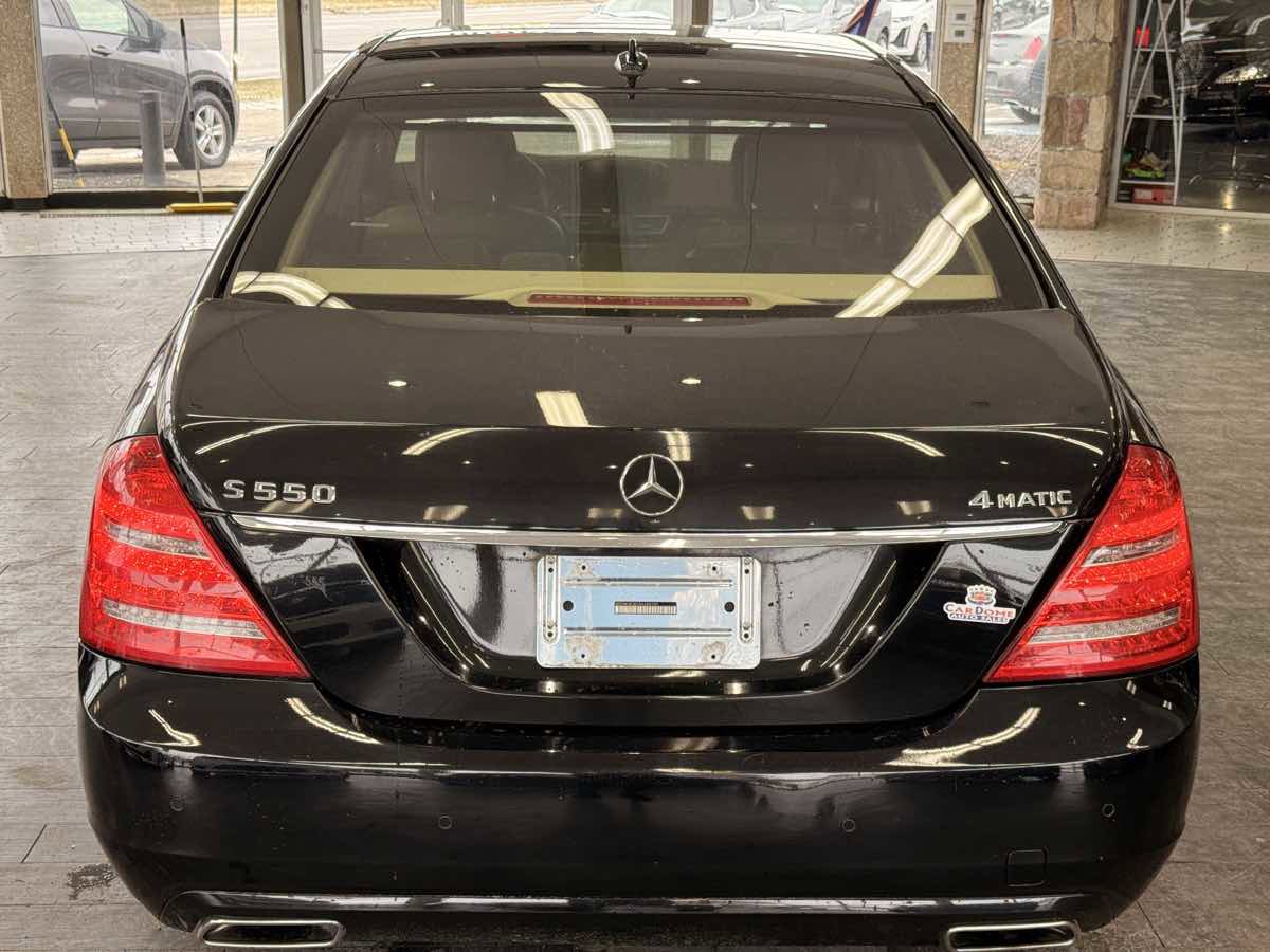 Used 2010 Mercedes-Benz S 550 4MATIC Sedan image 13