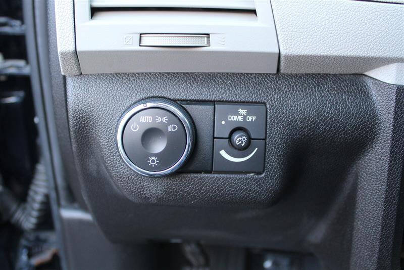 Used 2011 Chevrolet Traverse LTZ w/ LPO, 'HIT The Road' Package AWD/4WD image 17