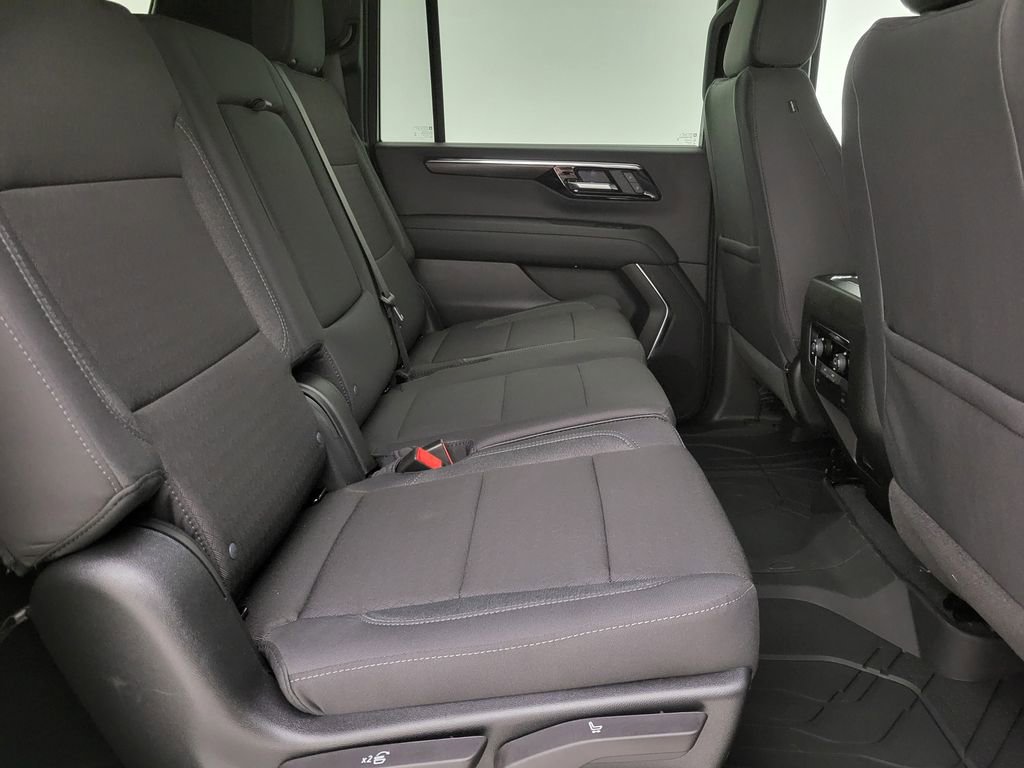 New 2026 Chevrolet Suburban LS RWD image 35