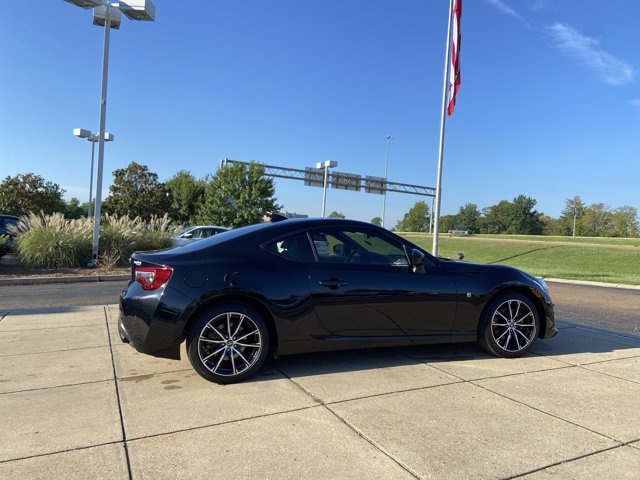 Used 2019 Toyota 86 RWD image 12