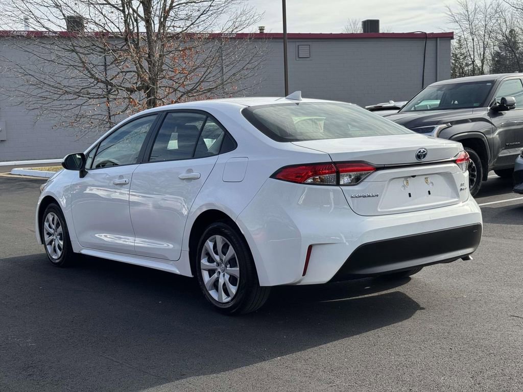Certified 2025 Toyota Corolla LE image 22