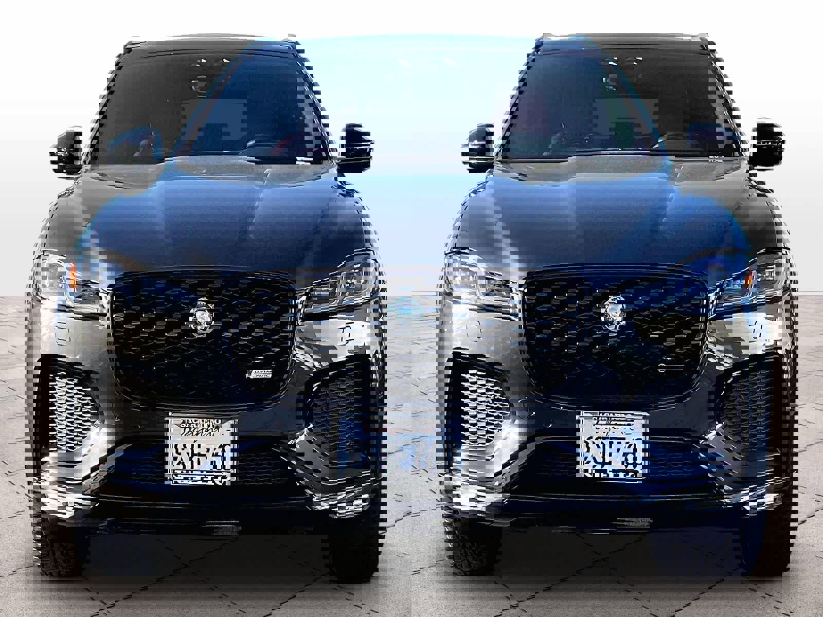 Used 2025 Jaguar F-PACE R-Dynamic S image 3